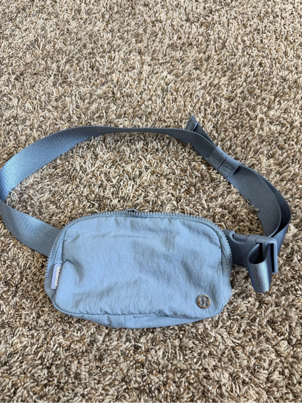 lululemon athletica blue everywhere belt bag